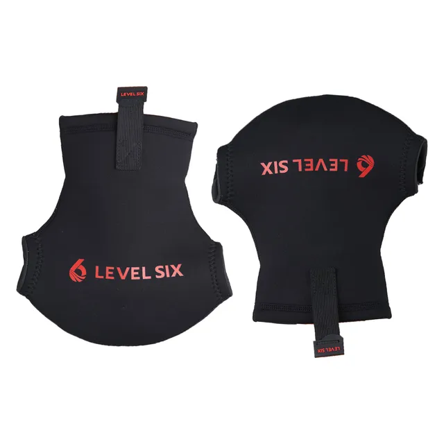 level-6-comp-moufles-kayak-n-opr-ne-3mm-noir-profil-bas image 1