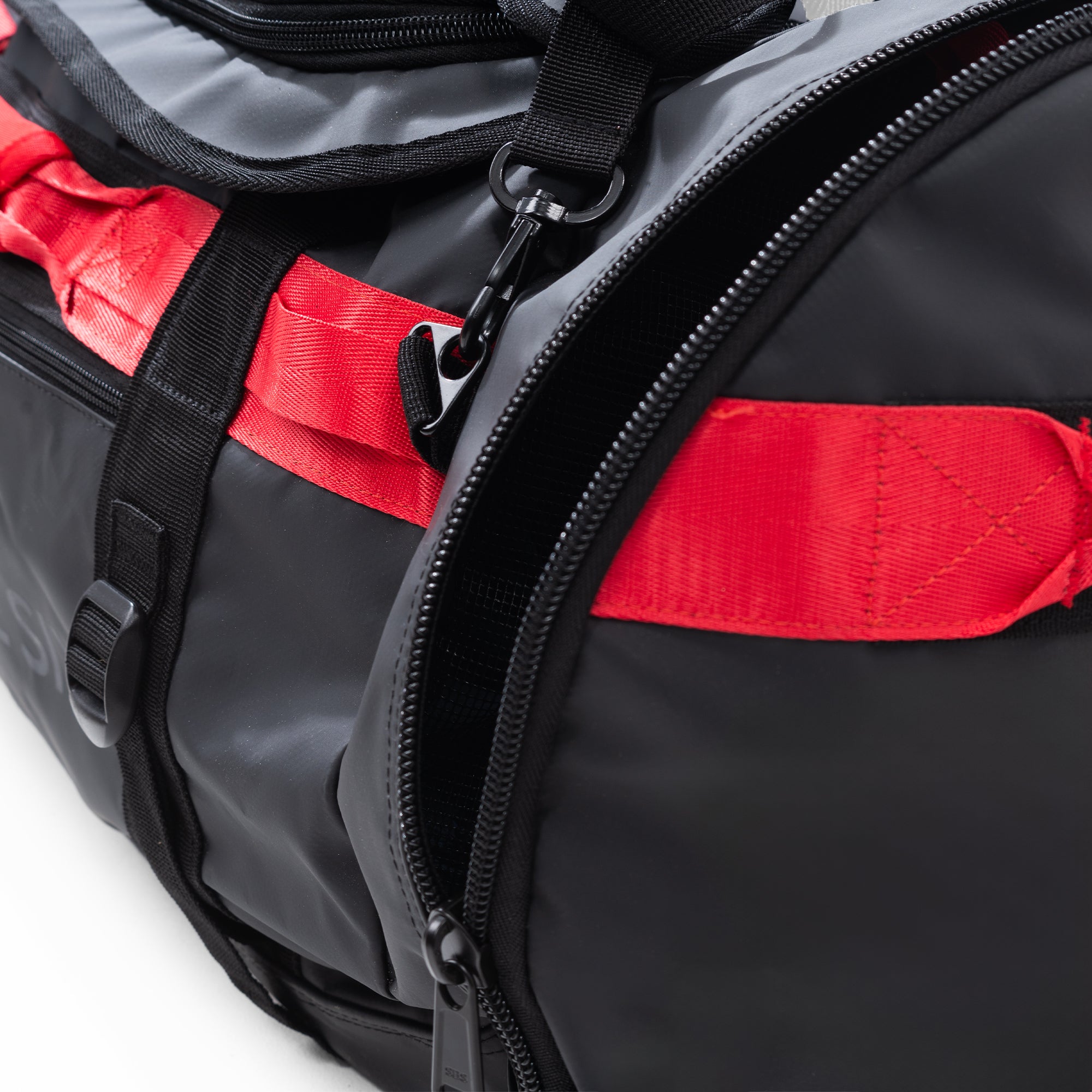 level-6-portage-sac-duffel-90l-compartiment-humide-tanche image 4
