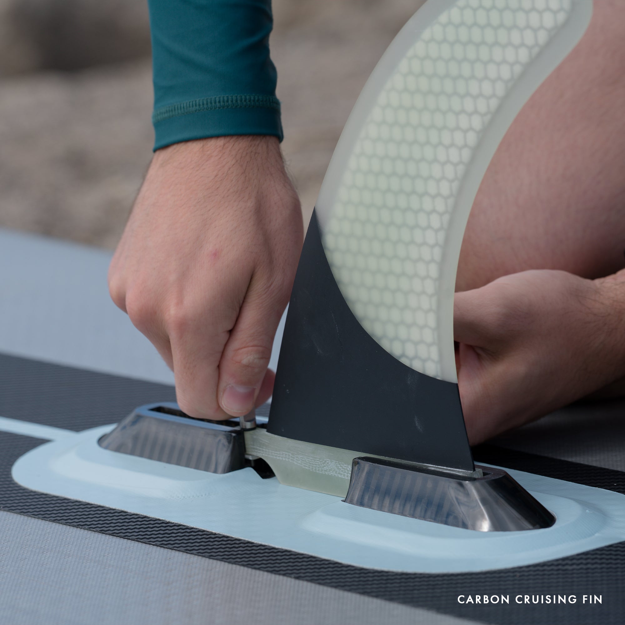 level-six-aileron-sup-cruising-carbone-10-sans-outil image 2