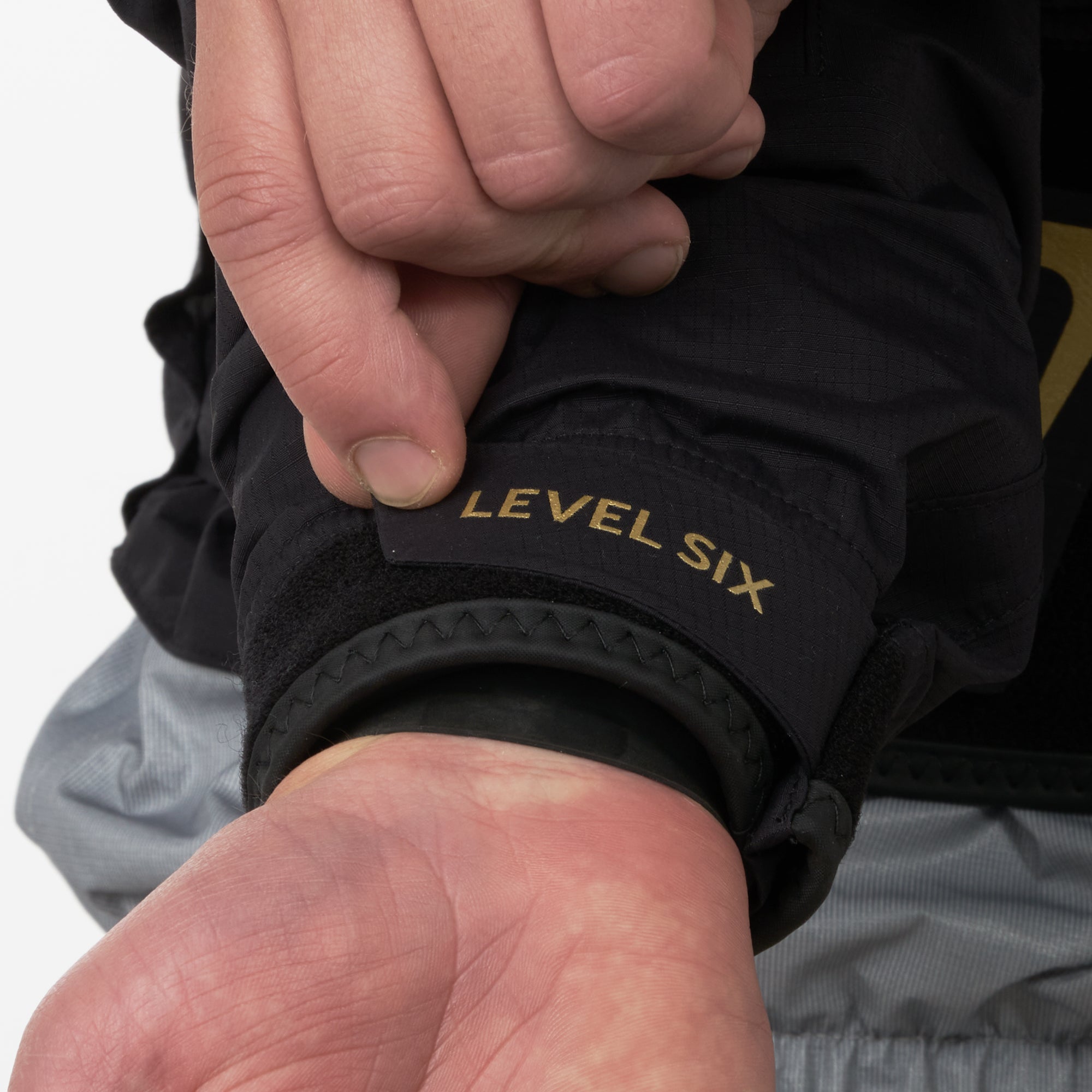 level-6-duke-haut-tanche-kayak-homme-blackout-2-5 image 4