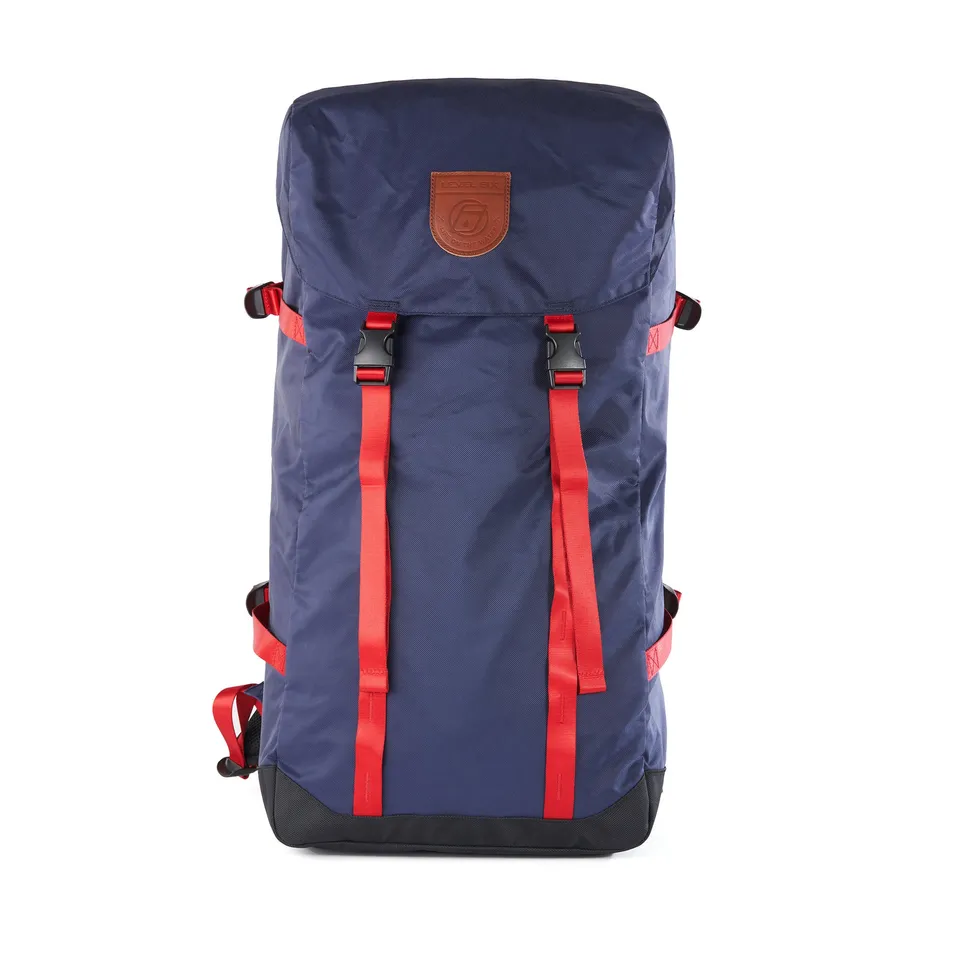 level-6-algonquin-55-sac-cano-tanche-55l-deepwater image 1
